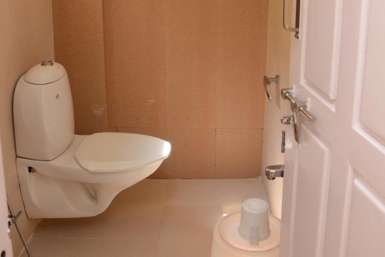 Hari Iyer Residency Hotel Tiruchchendūr Екстериор снимка